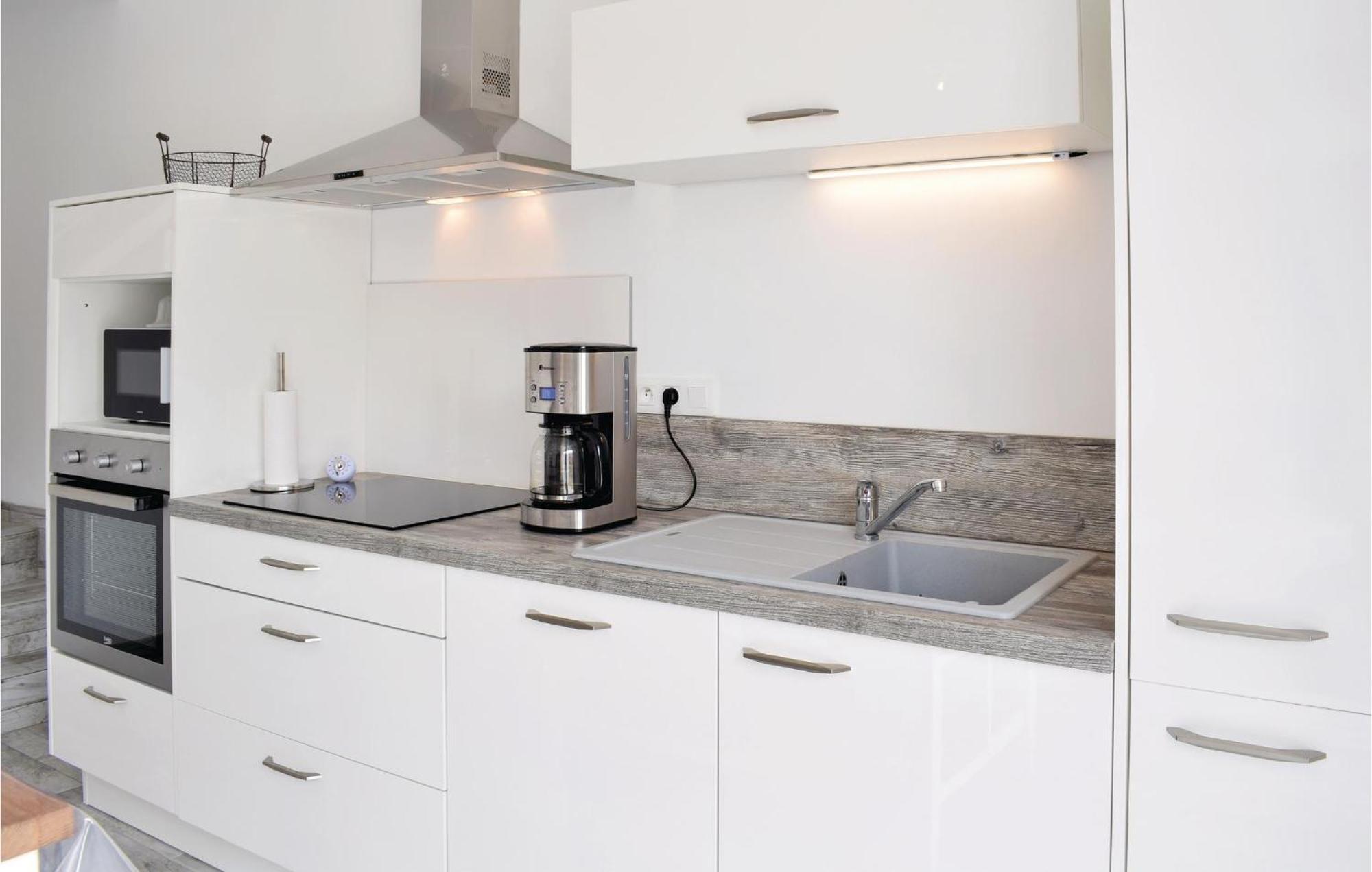 Amazing Home In Saint-Germain-Sur-Ay With Wifi Exterior photo