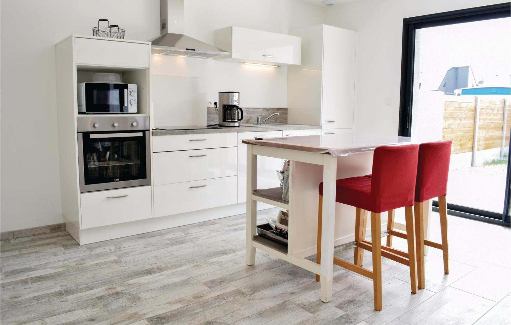 Amazing Home In Saint-Germain-Sur-Ay With Wifi Exterior photo