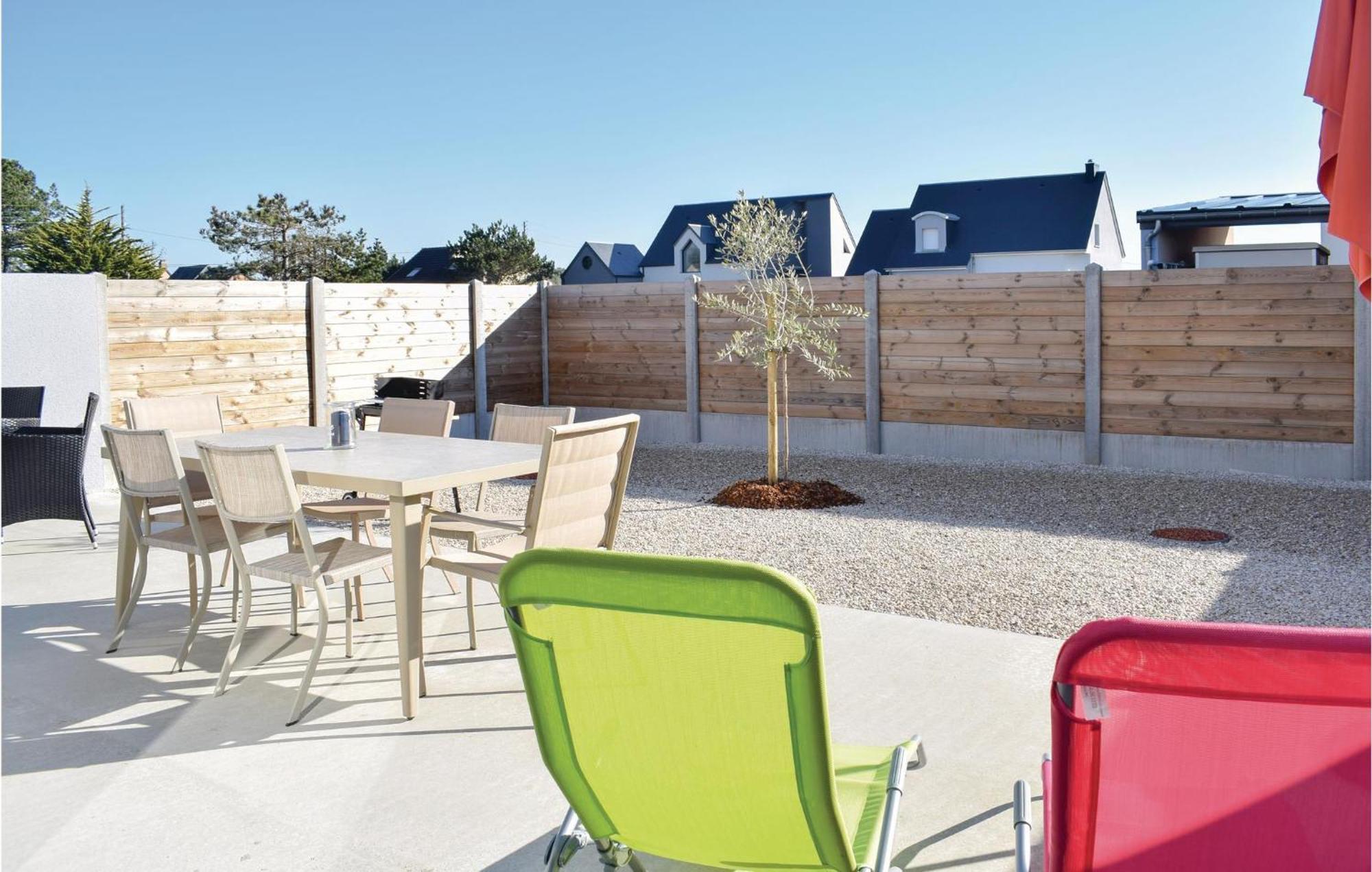 Amazing Home In Saint-Germain-Sur-Ay With Wifi Exterior photo